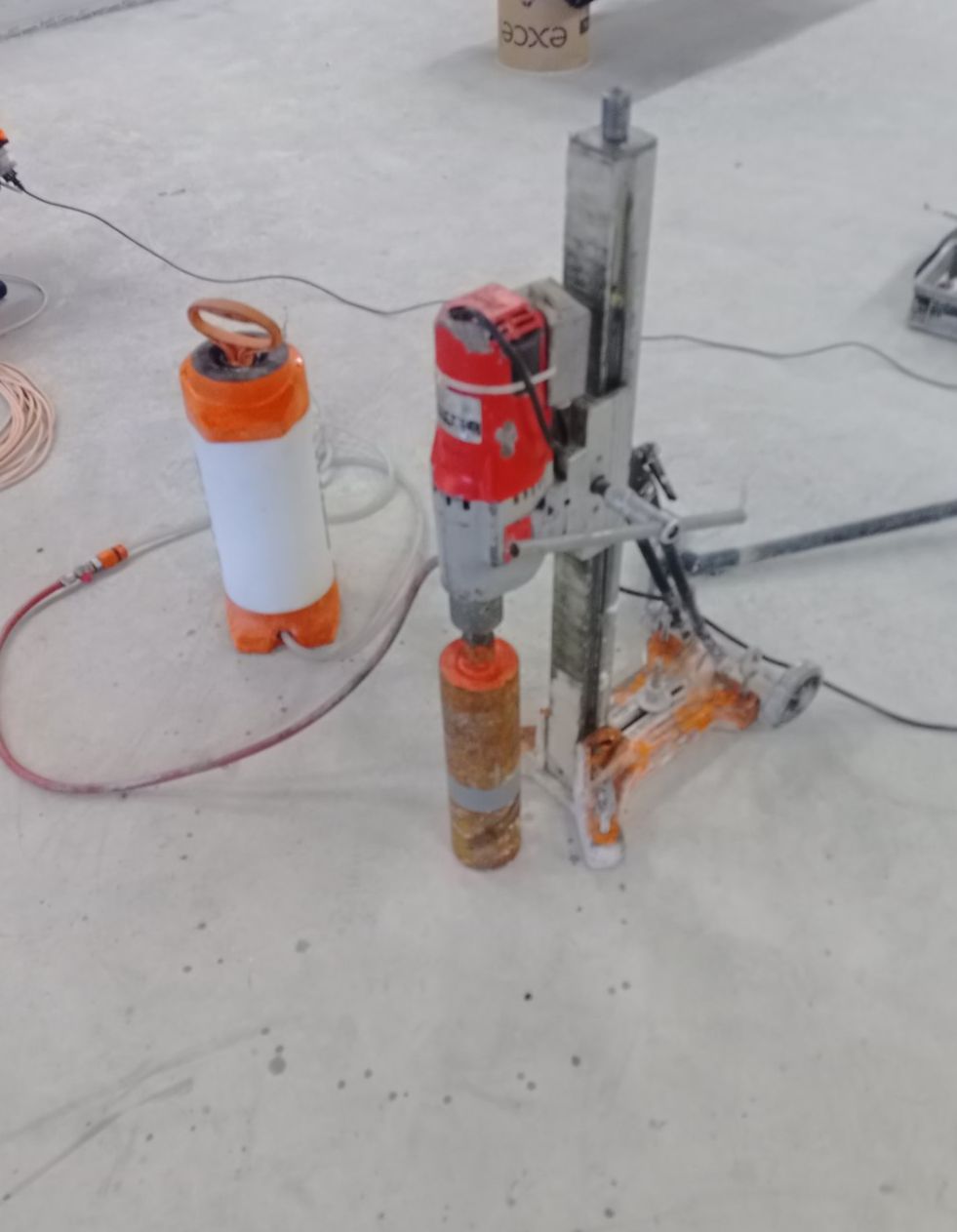  Carottage sans poussière avec système d’aspiration en Suisse romande 