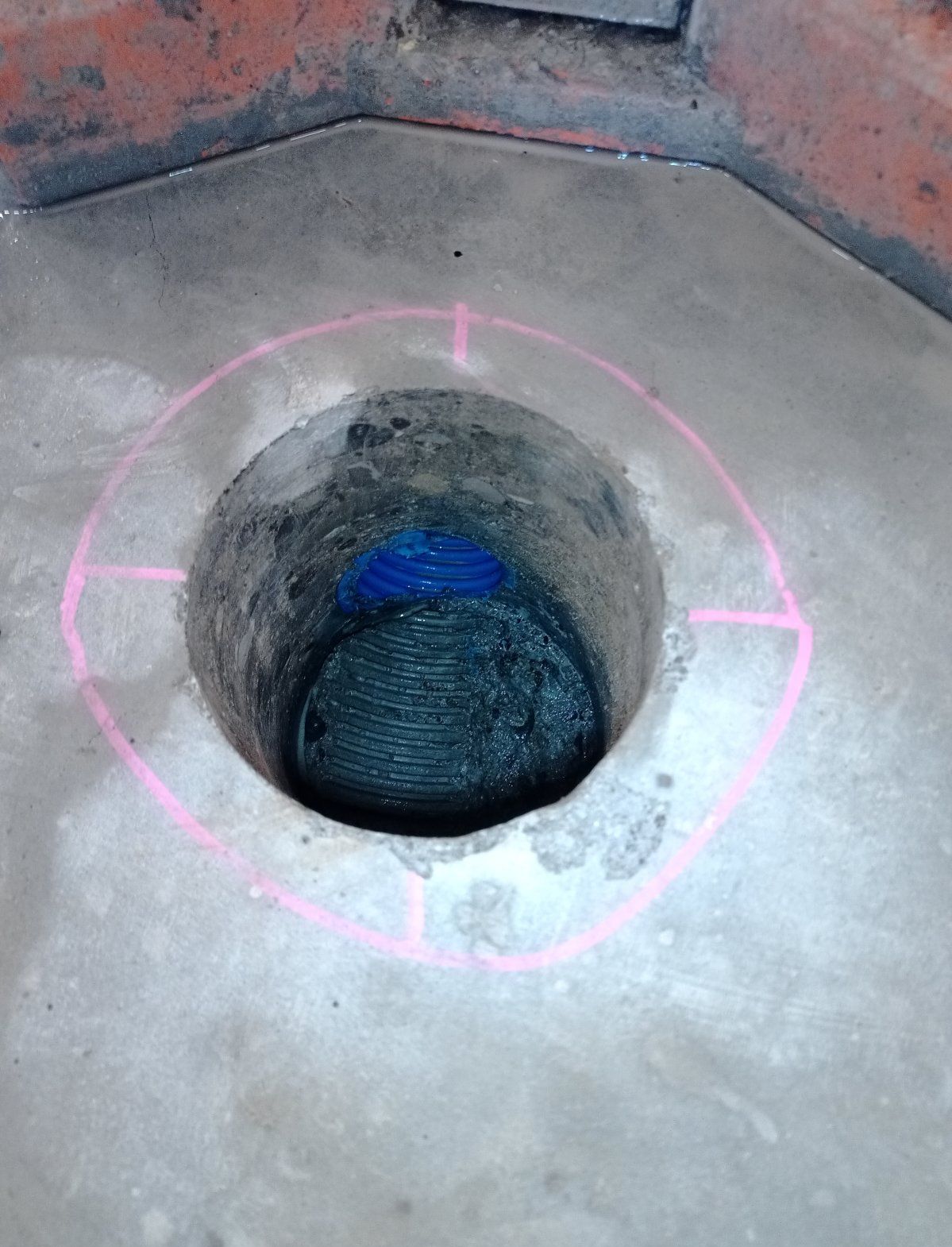  Carottage de dalle béton pour passage de gaines techniques en Valais